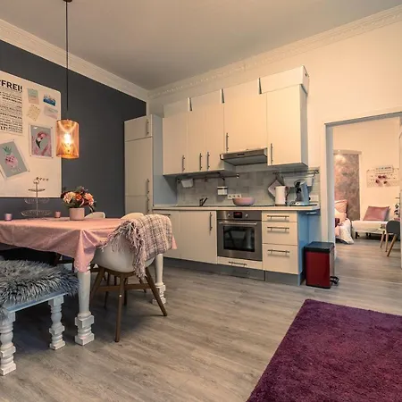 ホームステイ Oriental Cozy Loft - Orientalisches Gemuetliches Loft
